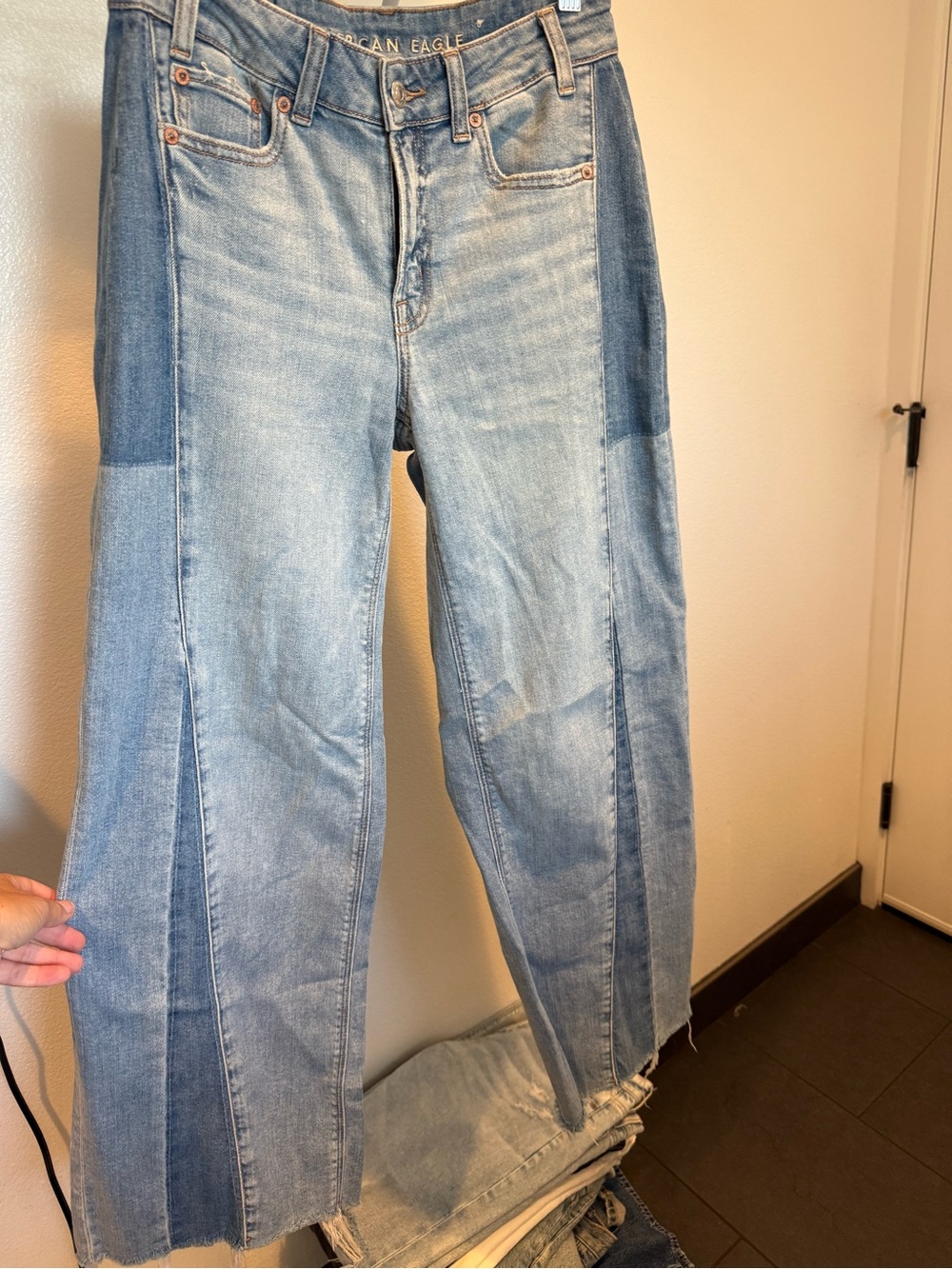 American Eagle Outfitters Two-Tone Light Blue Wide Leg Jeans